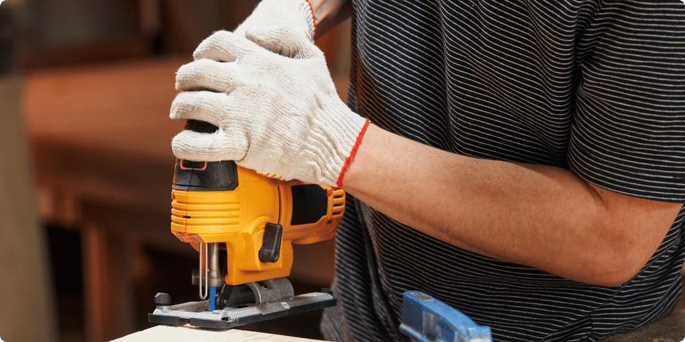 Avantages du guide laser pour scie sauteuse